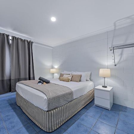 Airlie Sun & Sand Accommodation #5 埃尔利海滩 外观 照片