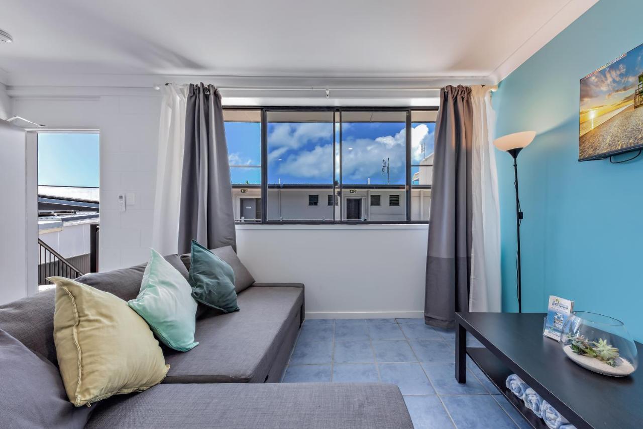 Airlie Sun & Sand Accommodation #5 埃尔利海滩 外观 照片