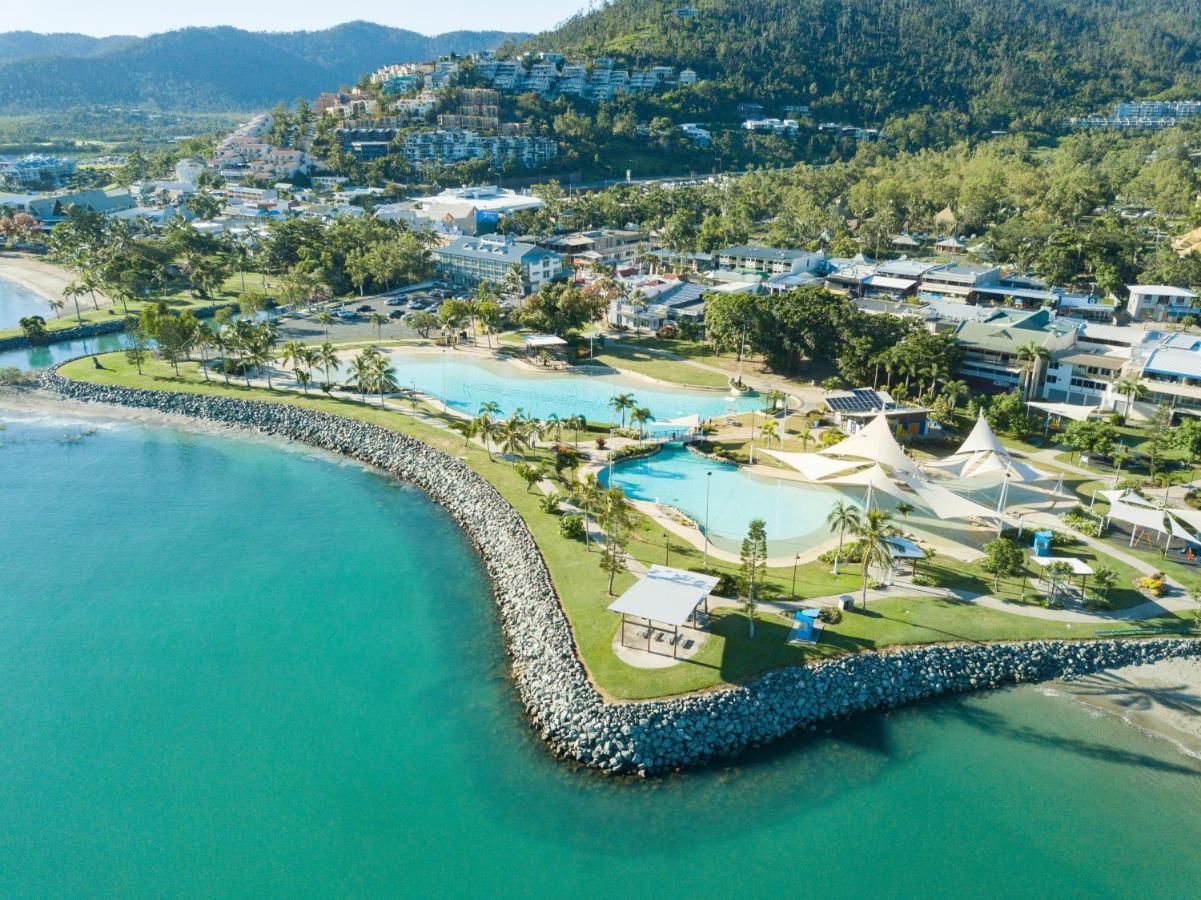 Airlie Sun & Sand Accommodation #5 埃尔利海滩 外观 照片