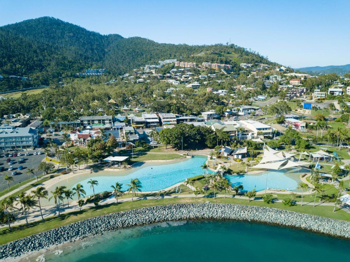 Airlie Sun & Sand Accommodation #5 埃尔利海滩 外观 照片